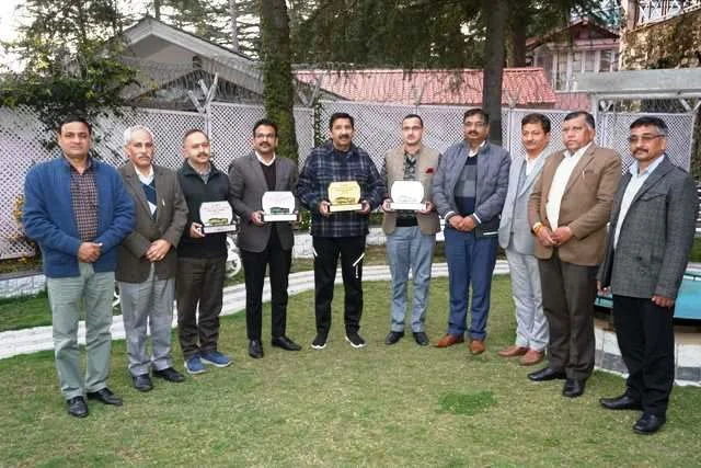 डिप्टी सीएम ने राष्ट्रीय पुरस्कार जीतने पर परिवहन निगम को बधाई दी