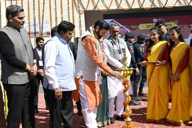मुख्यमंत्री सैनी ने किया 37वें बसंत उत्सव का शुभारंभ