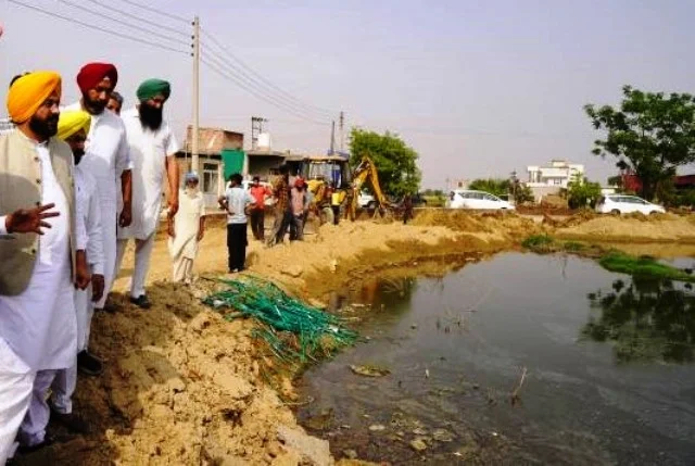छप्पड़ों की सफाई में जुटी पंजाब सरकार - सौंद