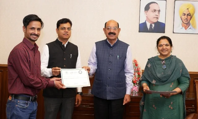 मंत्री ने दिए पड़ोसी राज्यों में बागवानी की स्टडी करने के निर्देश