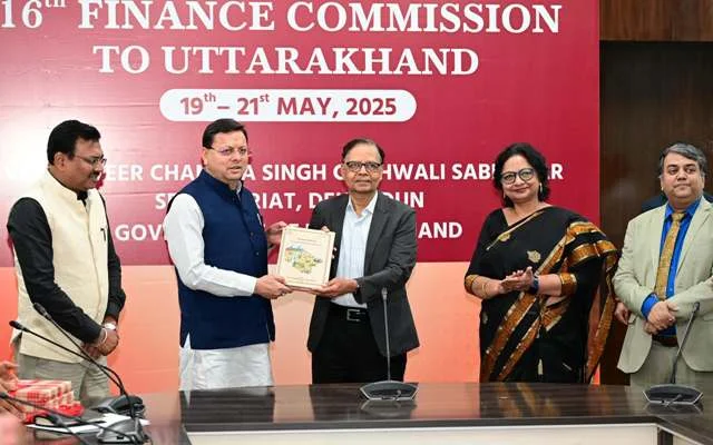 धामी ने 'पर्यावरणीय संघवाद' के तहत उत्तराखंड के हितों को दिया बल