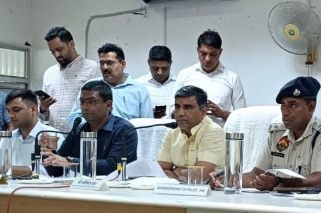 मंत्री ढांडा ने की परिवेदना समिति की बैठक