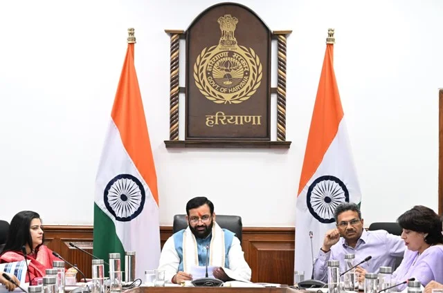 मुख्यमंत्री नायब सिंह सैनी ने ड्रेन सफाई को दी सर्वोच्च प्राथमिकता