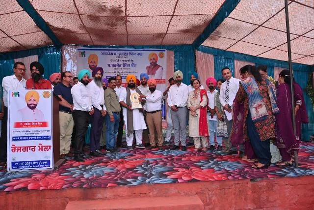 रोजगार मेले में 516 युवाओं को मिला रोजगार