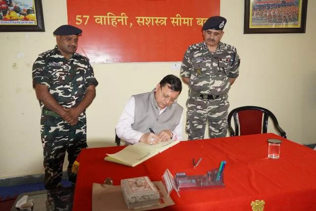 सीएम धामी ने की एसएसबी जवानों की सराहना