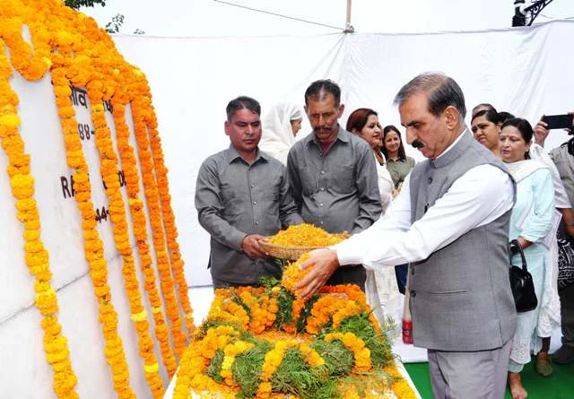 हिमाचल सरकार राजीव गांधी के विजन को साकार करने के लिए प्रतिबद्ध: सुक्खू