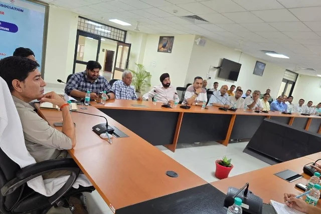 CM धामी के निर्देश पर फार्मा हब बनाने की तैयारी