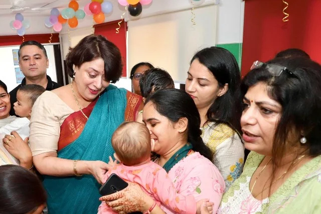 डॉ. सुमिता मिश्रा ने कर्मचारियों के लिए शुरू की नई सुविधा