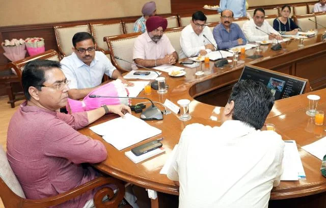 बेहतर शासन के लिए पंजाब में जल्द शुरू होंगे 44 अतिरिक्त सेवा केंद्र