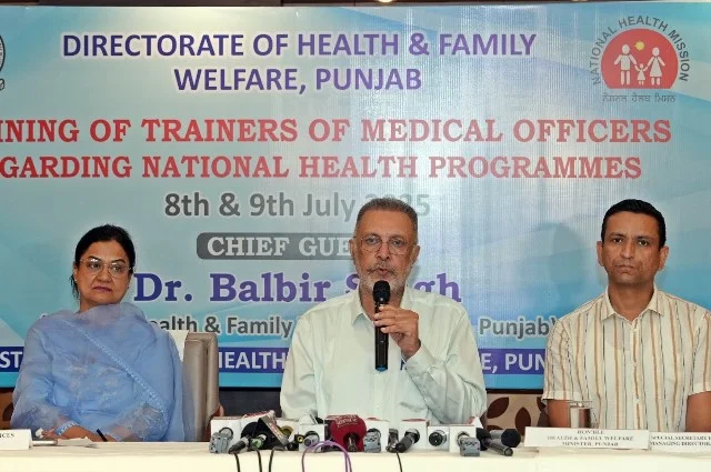 हर जिले के दो डॉक्टर्स को मिलेगी आईसीयू और ट्रॉमा ट्रेनिंग