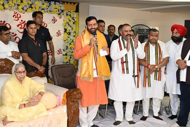 हरियाणा सीएम सैनी ने नूर महल में दिव्य ज्योति संस्थान का दौरा किया