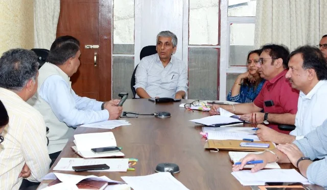 ACS ने राज्य के अस्पतालों में सुधार के कार्यों की प्रगति जांची