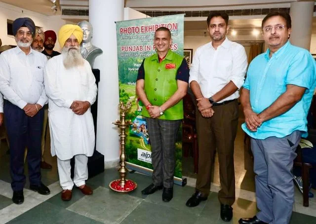 विश्व फोटोग्राफी दिवस पर हरप्रीत संधू की प्रदर्शनी को मिली नई पहचान
