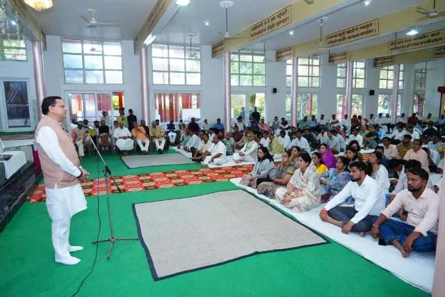 रेसकोर्स आश्रम में हुई श्रद्धांजलि सभा, मुख्यमंत्री हुए शामिल