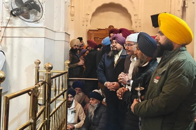 गुरुद्वारा श्री फतेहगढ़ साहिब में डीजीपी ने टेका माथा, सुरक्षा तैयारियों का लिया जायजा
