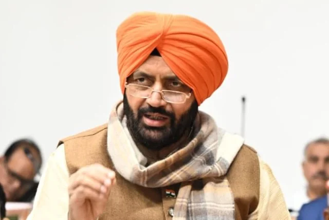 विधानसभा सत्र के पहले दिन दिवंगत स्वतंत्रता सेनानियों और शहीद जवानों को नमन