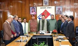 हृदय विदारक घटना पर सीएम धामी का दुख, अजीत पवार को दी श्रद्धांजलि