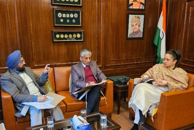 हर क्षेत्र तक पहुंचे स्वास्थ्य सेवाएं आरती सिंह राव