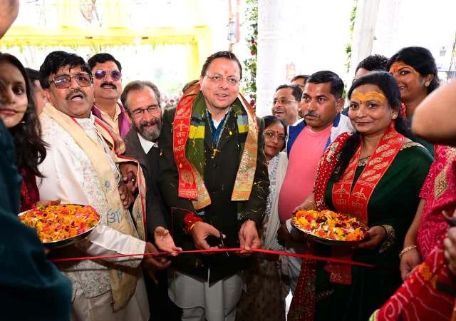 देहरादून स्थित श्री खाटू श्याम धाम में सीएम धामी ने की पूजा-अर्चना