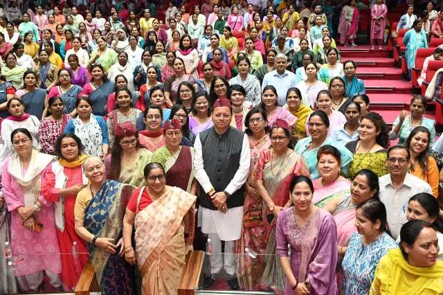 नारी शक्ति वंदन अधिनियम महिलाओं के अधिकारों की दिशा में ऐतिहासिक कदम - CM