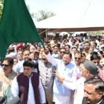 सीएम धामी ने चारधाम यात्रा की बसों को हरी झंडी दिखाकर रवाना किया