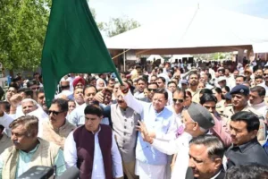 सीएम धामी ने चारधाम यात्रा की बसों को हरी झंडी दिखाकर रवाना किया