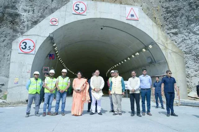 सीएम धामी ने रुद्रप्रयाग में केदारनाथ यात्रा व्यवस्थाओं का किया स्थलीय निरीक्षण