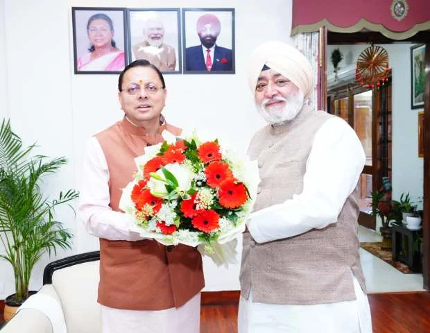 हेमकुंट साहिब यात्रा की तैयारियों को लेकर सीएम आवास में हुई बैठक