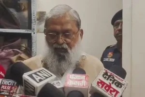 उपभोक्ताओं की शिकायतों के निस्तारण व्यवस्था की ऊर्जा मंत्री ने ली समीक्षा
