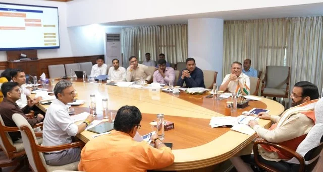 जरूरतमंदों तक योजनाओं का लाभ पहुंचाने पर मुख्यमंत्री सैनी का जोर