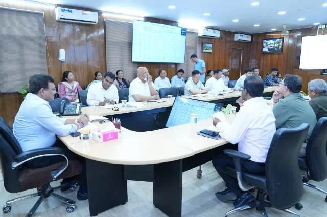 टेक होम राशन का 100 प्रतिशत वितरण एफआरएस के तहत करने के निर्देश