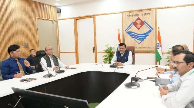 भूकम्प और भूस्खलन जोखिम कम करने पर सचिवालय में अहम बैठक
