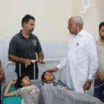 शादी समारोह में भोजन के बाद बीमार हुए लोगों के इलाज की मंत्री ने ली जानकारी