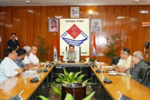 सीएम धामी के समक्ष बद्रीनाथ मास्टर प्लान की प्रगति रिपोर्ट पेश