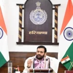 अधिकारियों के साथ बैठक में तकनीक आधारित पारदर्शी प्रशासन पर जोर