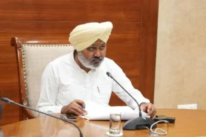आयरन-स्टील क्षेत्र में विशेष अभियान, 7 करोड़ रुपये का माल जब्त