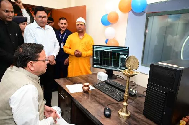 धामी ने आधुनिक चिकित्सा सुविधाओं का किया विस्तार