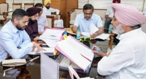 वित्त मंत्री ने केंद्र से मिथाइल अल्कोहल की कड़ी निगरानी की अपील की