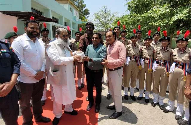 विश्व पर्यावरण दिवस पर ऊर्जा मंत्री ने पौधारोपण कर दिया हरित संदेश