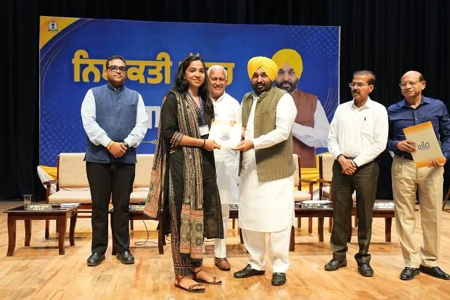 साढ़े चार वर्षों में 68,268 सरकारी नौकरियां देकर पंजाब सरकार ने बनाया रिकॉर्ड