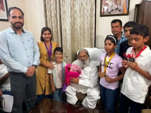 जन समस्याएं सुनते हुए अनिल विज ने जमीन घोटालों पर दिखाई सख्ती