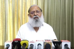 देश विरोधी तत्व माहौल खराब करने की कोशिश में, सरकार सतर्क - विज