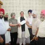 मुख्यमंत्री आवास में विभिन्न प्रतिनिधिमंडलों ने धामी का किया अभिनंदन