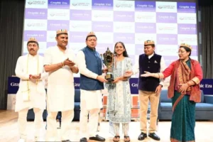 मुख्यमंत्री ने कौशल छात्रवृत्ति योजना के लाभार्थियों को किया सम्मानित