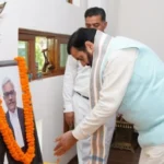 मुख्यमंत्री ने न्यायमूर्ति स्वर्गीय महाबीर सिंह सिंधु को दी भावभीनी श्रद्धांजलि