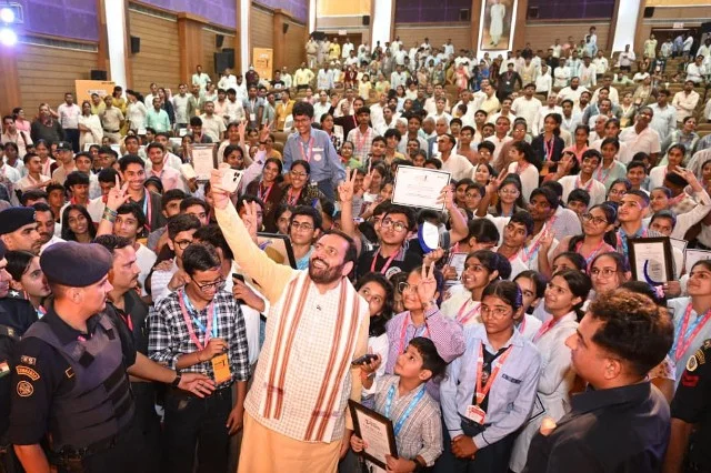 मेधावी छात्रों को मिलेगा अंतरराष्ट्रीय भ्रमण का मौका, हरियाणा सरकार की नई पहल