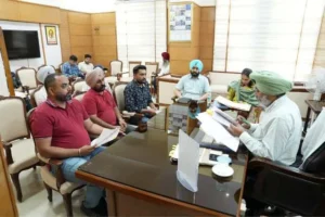 वित्त मंत्री की अध्यक्षता में कैबिनेट उप-समिति ने कर्मचारी संगठनों से की वार्ता