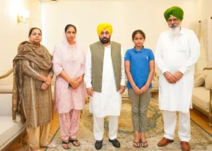 कबड्डी खिलाड़ी गुरजीत सिंह तूत के परिवार से मिले सीएम मान