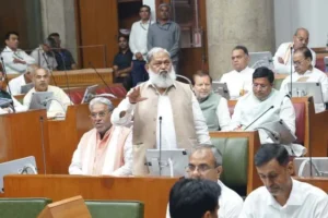लोहे के पोल की जगह लगाए जाएंगे पीसीसी पोल, निगम उठाएगा खर्च