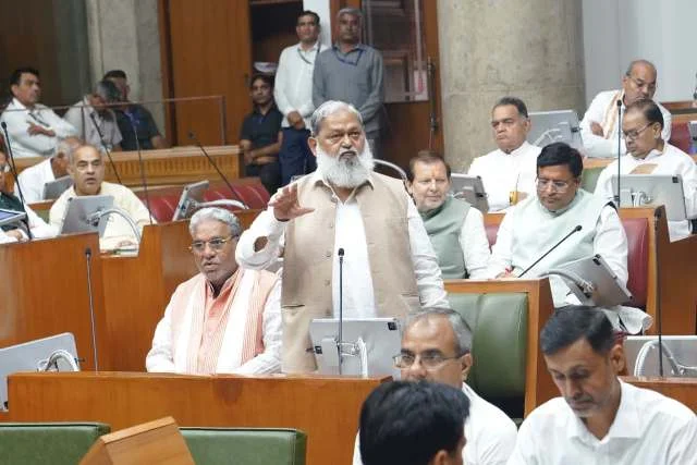 लोहे के पोल की जगह लगाए जाएंगे पीसीसी पोल, निगम उठाएगा खर्च